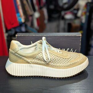 Dolce Vita Casual Sneaker